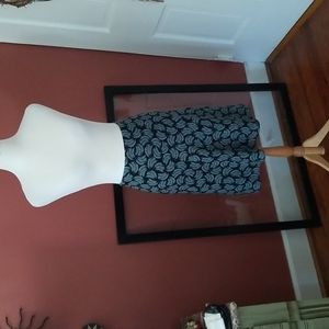 Ann Taylor Factory Store, Blue printed skirt, Size 12.
